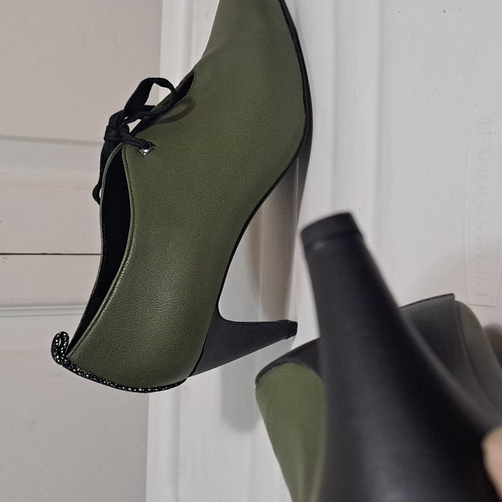 Logo by Lori Goldstein "Brenda" Bootie leather tie - 8 - olive/army green/black - Picture 8 of 8